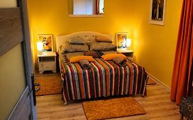 Apartament 70 m2 z podwórkiem i grillem, 150 m od jeziora